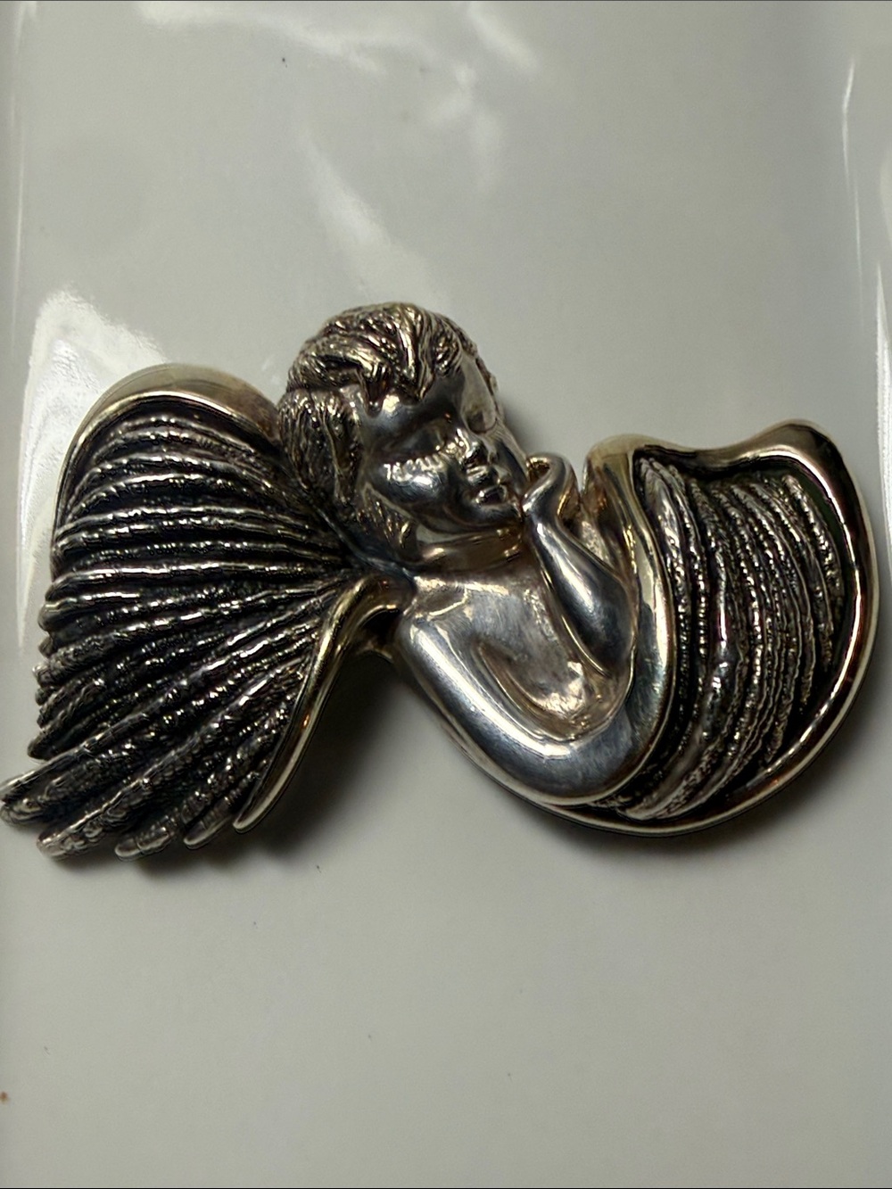 Silver Angel Cherub Brooch - Polished Silver Tone